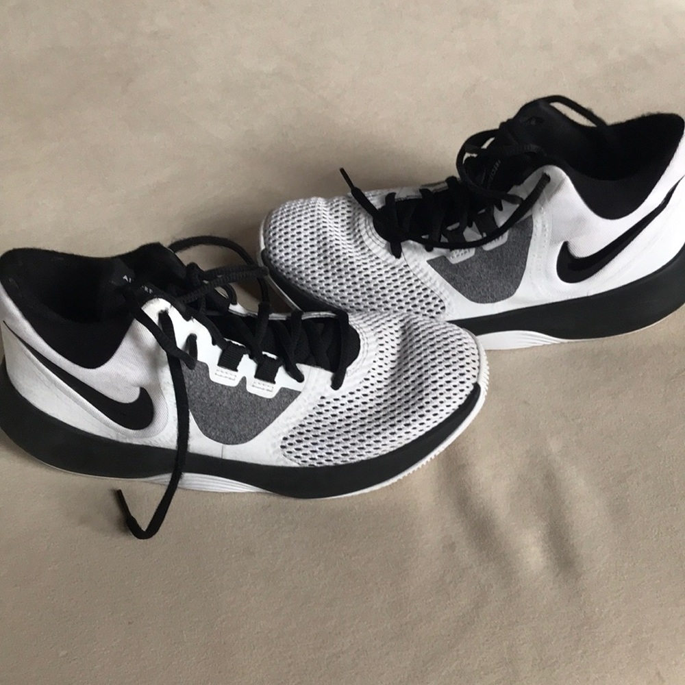 Girls Nike basketball shoes, size 6